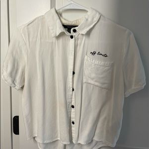 Forever 21 “off limits” button down top